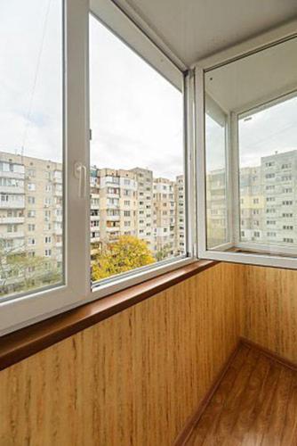 Апартаменты На Ул.Героев Днепра, Оболонь Kyiv Exterior photo